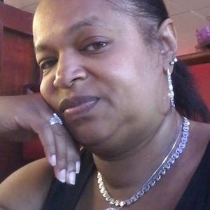 Meet your Posher, Tomeka toni